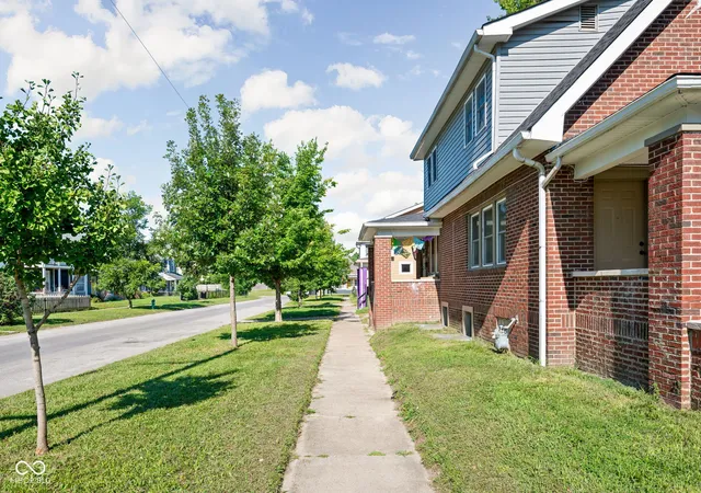 4th image of 1724 Woodlawn Ave, Indianapolis, IN 46203 | MLS# 22118484