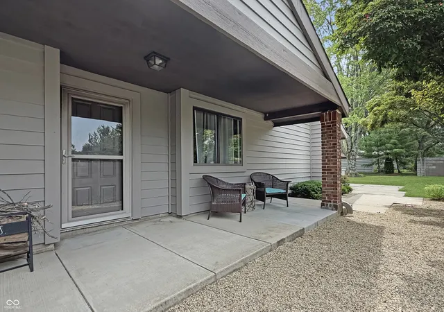 Photo 3 of Single family home for sale at 4692 Carya Sq, Columbus, IN 47201 | MLS# 22118485 | Listing updated on 2026-08-11