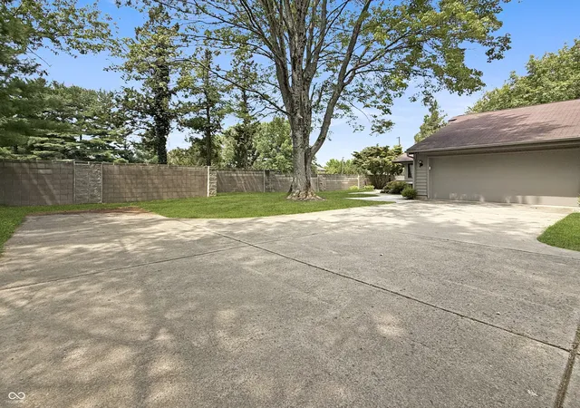 32nd image of 4692 Carya Sq, Columbus, IN 47201 | MLS# 22118485