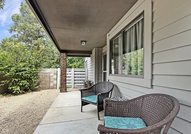 Photo 4 of Single family home for sale at 4692 Carya Sq, Columbus, IN 47201 | MLS# 22118485 | Listing updated on 2026-09-23