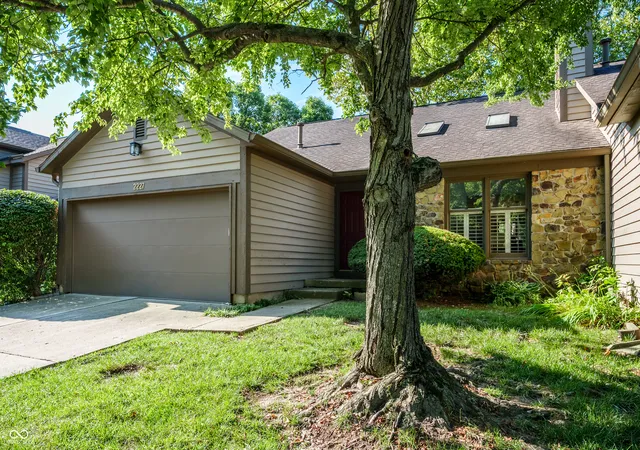 Photo 3 of Sale Pending at 2227 Calaveras Way, Indianapolis, IN 46240 | MLS# 22118491 | Listing updated on 2026-09-19