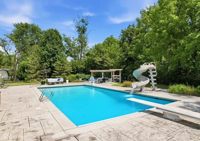 4th image of 3803 Steeplechase Dr, Carmel, IN 46032 | MLS# 22118538