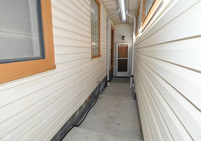 5th image of 848 S Lynhurst Dr, Indianapolis, IN 46241 | MLS# 22118539