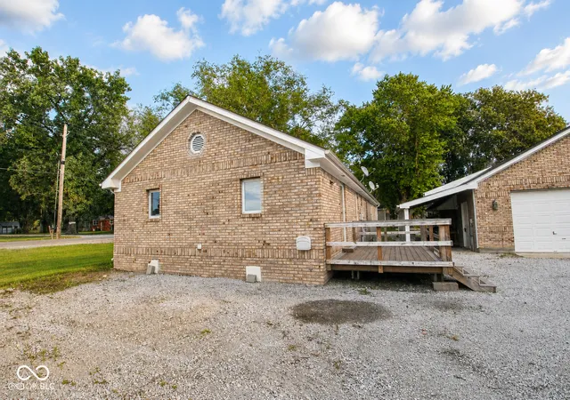 Photo 3 of Sale Pending at 1235 Indianapolis Rd, Mooresville, IN 46158 | MLS# 22118544 | Listing updated on 2026-09-18