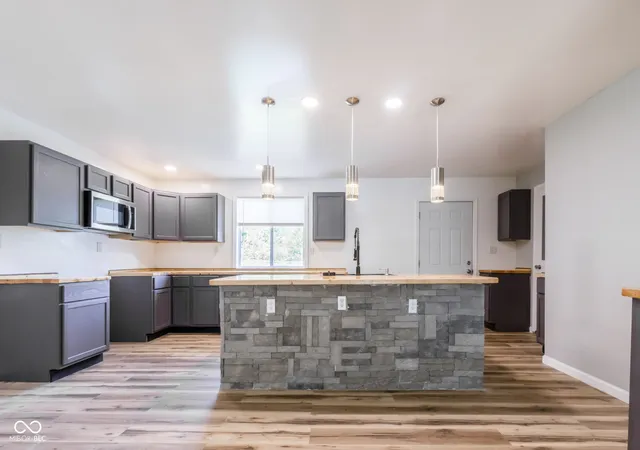 Photo 4 of Single family home for sale at 2469 Country Manor St, North Vernon, IN 47265 | MLS# 22118558 | Listing updated on 2026-08-26