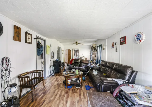3rd image of 210 Wilson St, Auburn, IN 46706 | MLS# 22118563