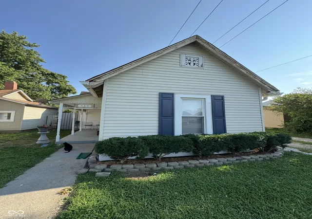 1st image of 539 W Pike St, Martinsville, IN 46151 | MLS# 22118564