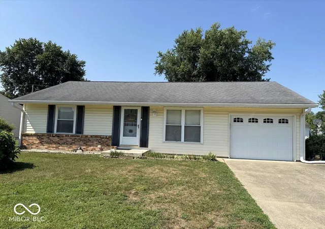 1st image of 260 Duo Dr, Martinsville, IN 46151 | MLS# 22118576