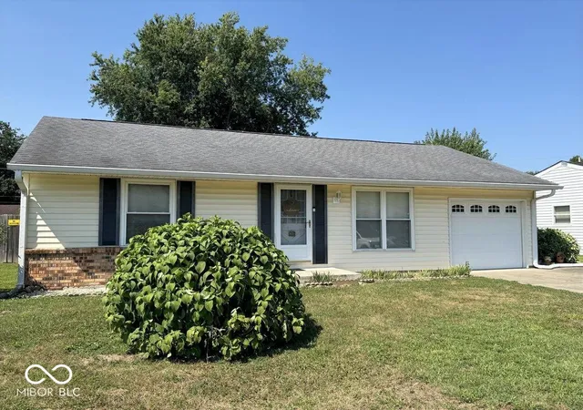 2nd image of 260 Duo Dr, Martinsville, IN 46151 | MLS# 22118576