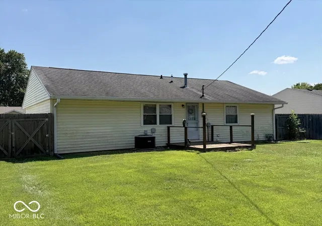 3rd image of 260 Duo Dr, Martinsville, IN 46151 | MLS# 22118576