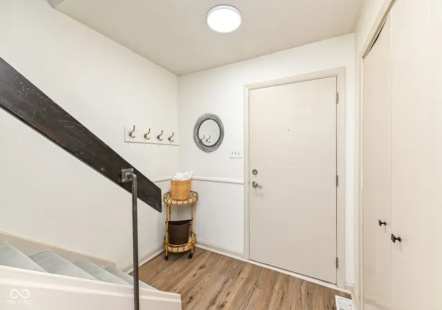 2nd image of 7905 Benjamin Dr, Indianapolis, IN 46226 | MLS# 22118578