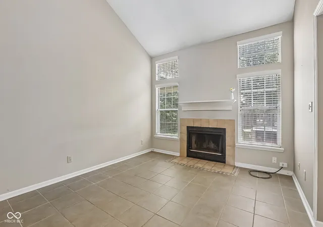 4th image of 9495 Aberdare Dr, Indianapolis, IN 46250 | MLS# 22118582