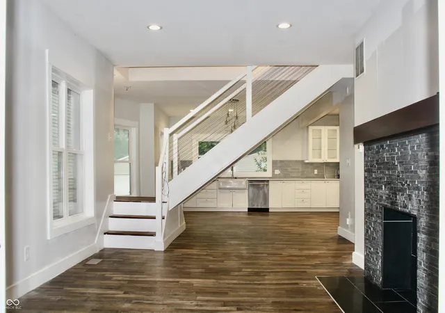 3rd image of 3026 Broadway St, Indianapolis, IN 46205 | MLS# 22118587