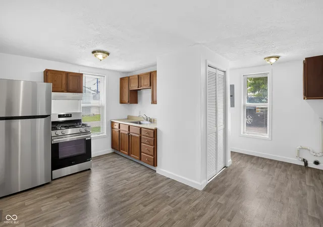 3rd image of 847 W North St, Greenfield, IN 46140 | MLS# 22118592