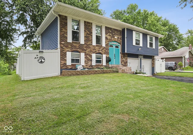 Photo 2 of Sale Pending at 5434 Sleet Dr, Indianapolis, IN 46237 | MLS# 22118609 | Listing updated on 2026-09-01