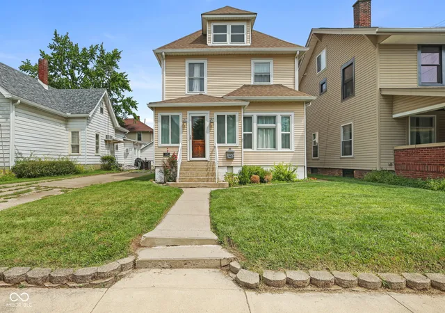 1st image of 440 E Madison St, Franklin, IN 46131 | MLS# 22118612