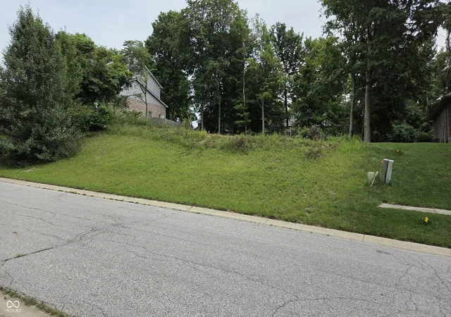Photo 1 of Land for sale at 925 Classon Ln, Beech Grove, IN 46107 | MLS# 22118617 | Listing updated on 2026-08-07