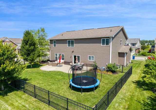 Photo 4 of Sale Pending at 6161 W Brickell Ln, Mc Cordsville, IN 46055 | MLS# 22118621 | Listing updated on 2026-08-17