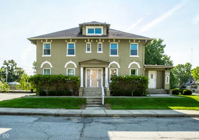1st image of 904 E 38th St, Indianapolis, IN 46205 | MLS# 22118630