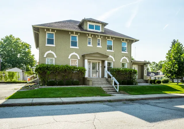 3rd image of 904 E 38Th St, Indianapolis, IN 46205 | MLS# 22118630