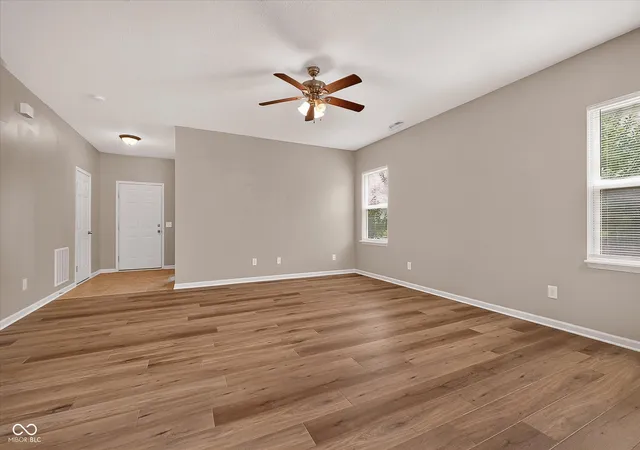 Photo 4 of Single family home for sale at 8922 N Springview Dr, Mc Cordsville, IN 46055 | MLS# 22118631 | Listing updated on 2026-08-24
