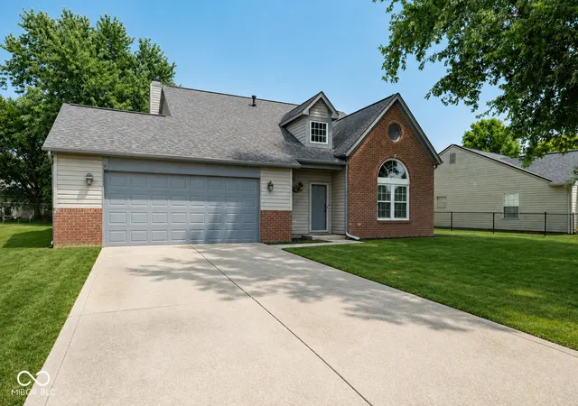 2nd image of 10418 Kira Ct, Indianapolis, IN 46236 | MLS# 22118649