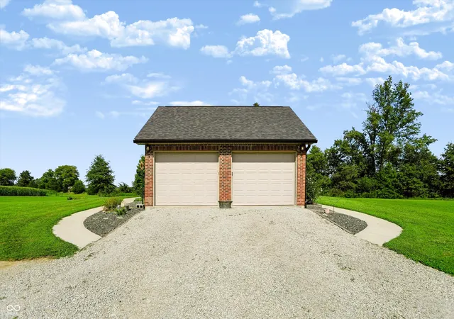 Photo 4 of Sale Pending at 9145 E 700 North, Hope, IN 47246 | MLS# 22118669 | Listing updated on 2026-09-01