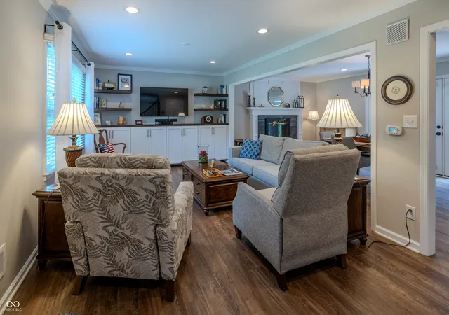 Photo 4 of Sale Pending at 11209 Haverstick Rd, Carmel, IN 46033 | MLS# 22118675 | Listing updated on 2026-08-26