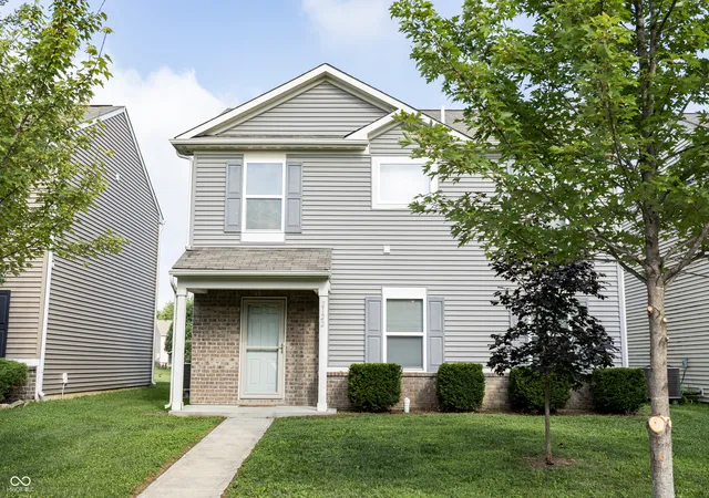 1st image of 2122 Cedarmill Dr, Franklin, IN 46131 | MLS# 22118682