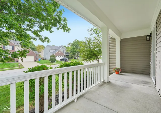 3rd image of 11881 Gatwick View Dr, Fishers, IN 46037 | MLS# 22118689