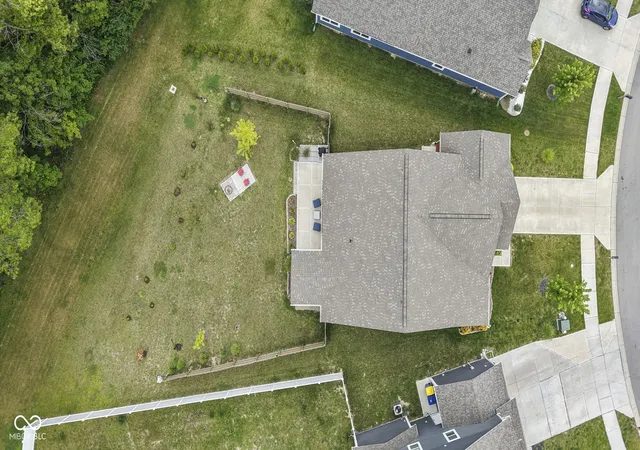 2nd image of 7033 Provincial Dr, Mc Cordsville, IN 46055 | MLS# 22118707