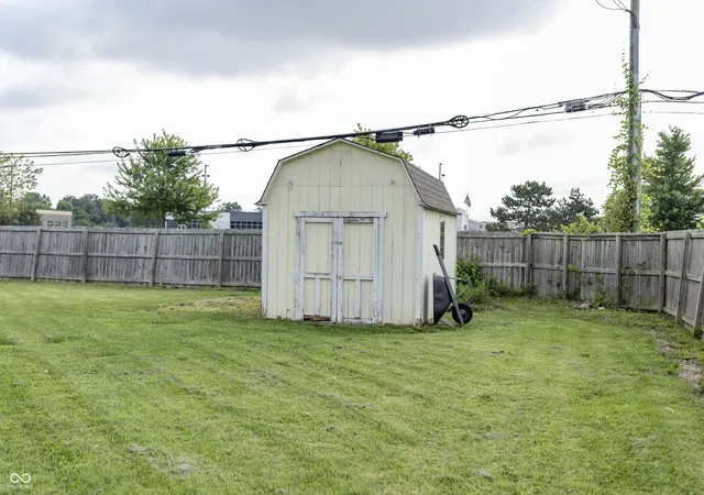 5th image of 179 Early Bird Ln, Greenwood, IN 46143 | MLS# 22118725