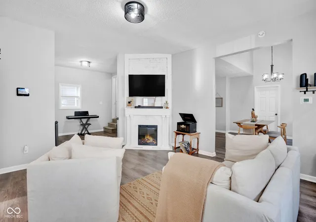 Photo 4 of Single family home for sale at 2935 N Capitol Ave, Indianapolis, IN 46208 | MLS# 22118728 | Listing updated on 2026-08-24