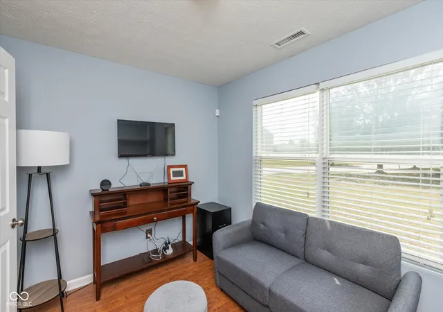 4th image of 5826 Brookstone Dr, Indianapolis, IN 46234 | MLS# 22118732