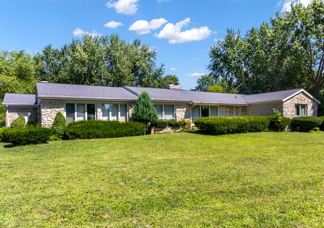2nd image of 5904 Yale Blvd, Kokomo, IN 46902 | MLS# 22118739