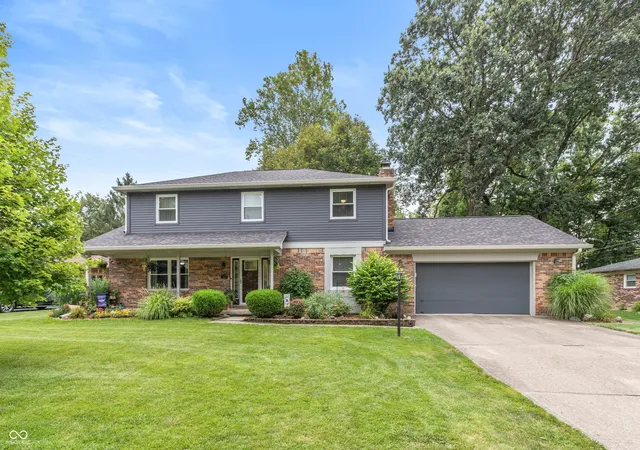 Photo 1 of Sale Pending at 33 Fairlane Dr, Brownsburg, IN 46112 | MLS# 22118749 | Listing updated on 2026-08-22
