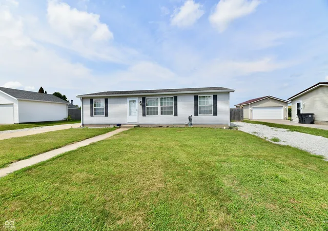 Photo 3 of Sale Pending at 707 N Barbara Dr, Rushville, IN 46173 | MLS# 22118773 | Listing updated on 2026-08-12
