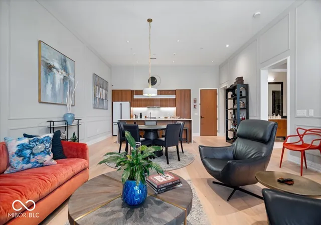 3rd image of 877 N East St #UNIT 101, Indianapolis, IN 46202 | MLS# 22118786