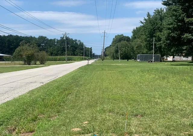 Photo 4 of Single family home for sale at 3080 E 200 Road N, North Vernon, IN 47265 | MLS# 22118797 | Listing updated on 2026-09-04