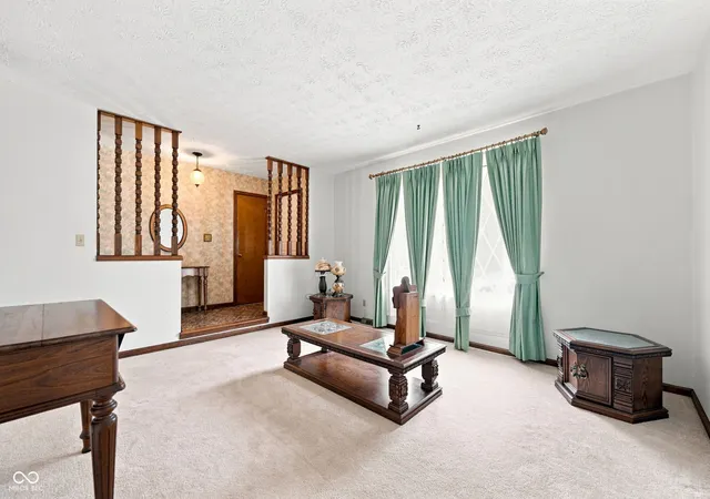 4th image of 618 Brookview Dr, Greenwood, IN 46142 | MLS# 22118807