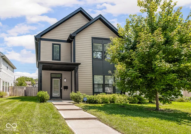 1st image of 2853 Washington, Indianapolis, IN 46205 | MLS# 22118824