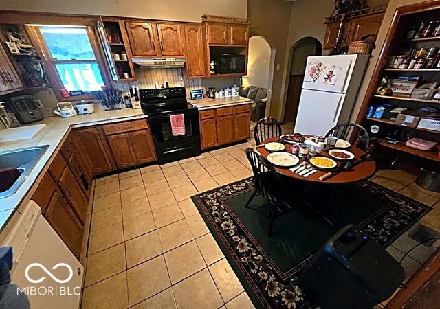 Photo 2 of Single family home for sale at 251 E Us Hwy 52, Rushville, IN 46173 | MLS# 22118825 | Listing updated on 2026-09-19