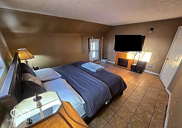 Photo 4 of Single family home for sale at 251 E US Hwy 52, Rushville, IN 46173 | MLS# 22118825 | Listing updated on 2026-09-19