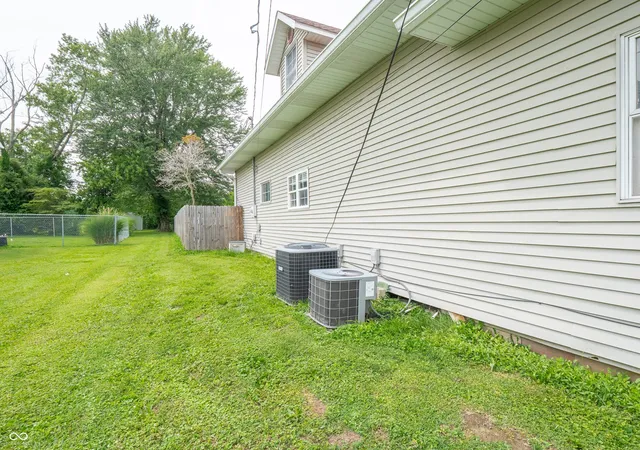 Photo 4 of Sale Pending at 8621 N Murphy Rd, Brazil, IN 47834 | MLS# 22118827 | Listing updated on 2026-09-03