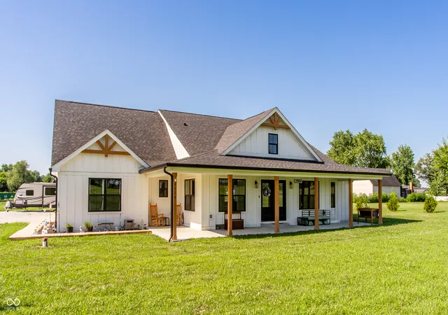 1st image of 2129 E County Road 200 Road N, Danville, IN 46122 | MLS# 22118828