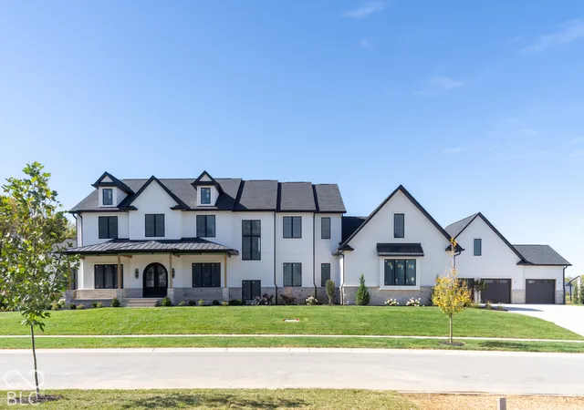 Single family home for sale at 1525 Chatham Ridge Ct, Westfield, IN 46074 | MLS# 22118831