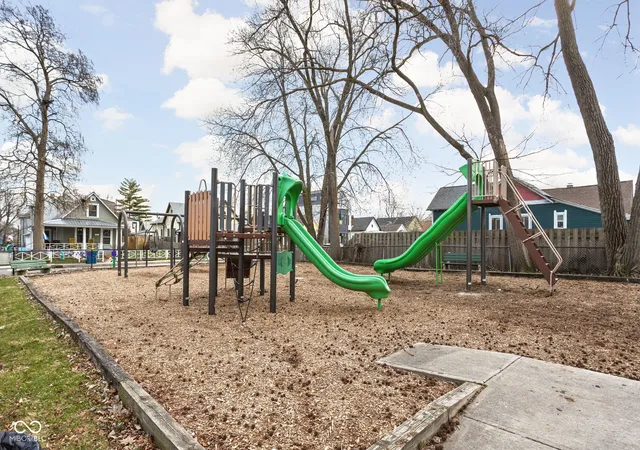 24th image of 810 Grove Ave, Indianapolis, IN 46203 | MLS# 22118834