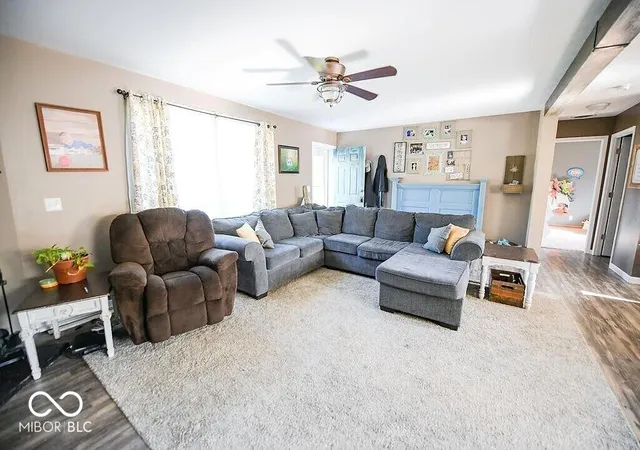 Photo 3 of Sale Pending at 5024 Stansbury, Spencer, IN 47460 | MLS# 22118835 | Listing updated on 2026-08-24