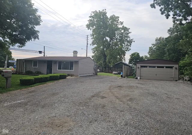 3rd image of 2424 W 17Th St, Anderson, IN 46016 | MLS# 22118838