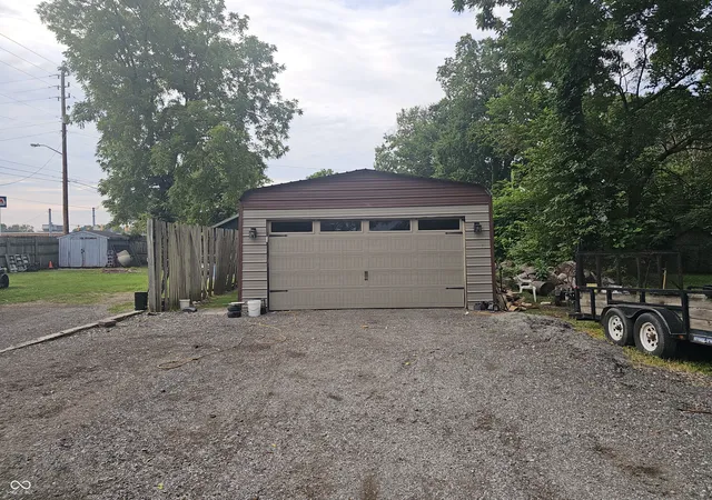 4th image of 2424 W 17Th St, Anderson, IN 46016 | MLS# 22118838
